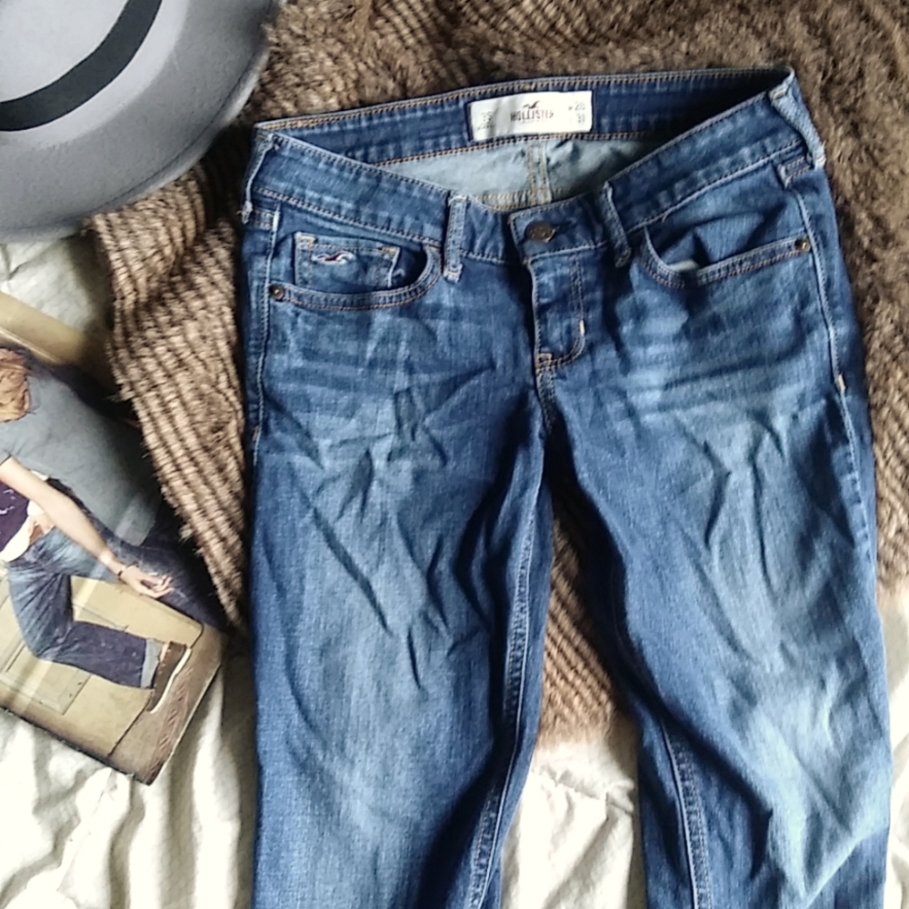 Hollister Straight-Leg Jeans